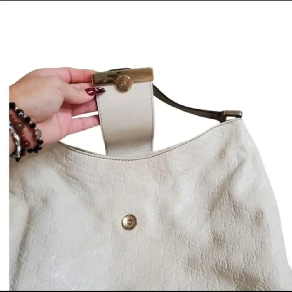 Gucci Guccissima Hobo Leather GG Monogram Off White Medium Bag